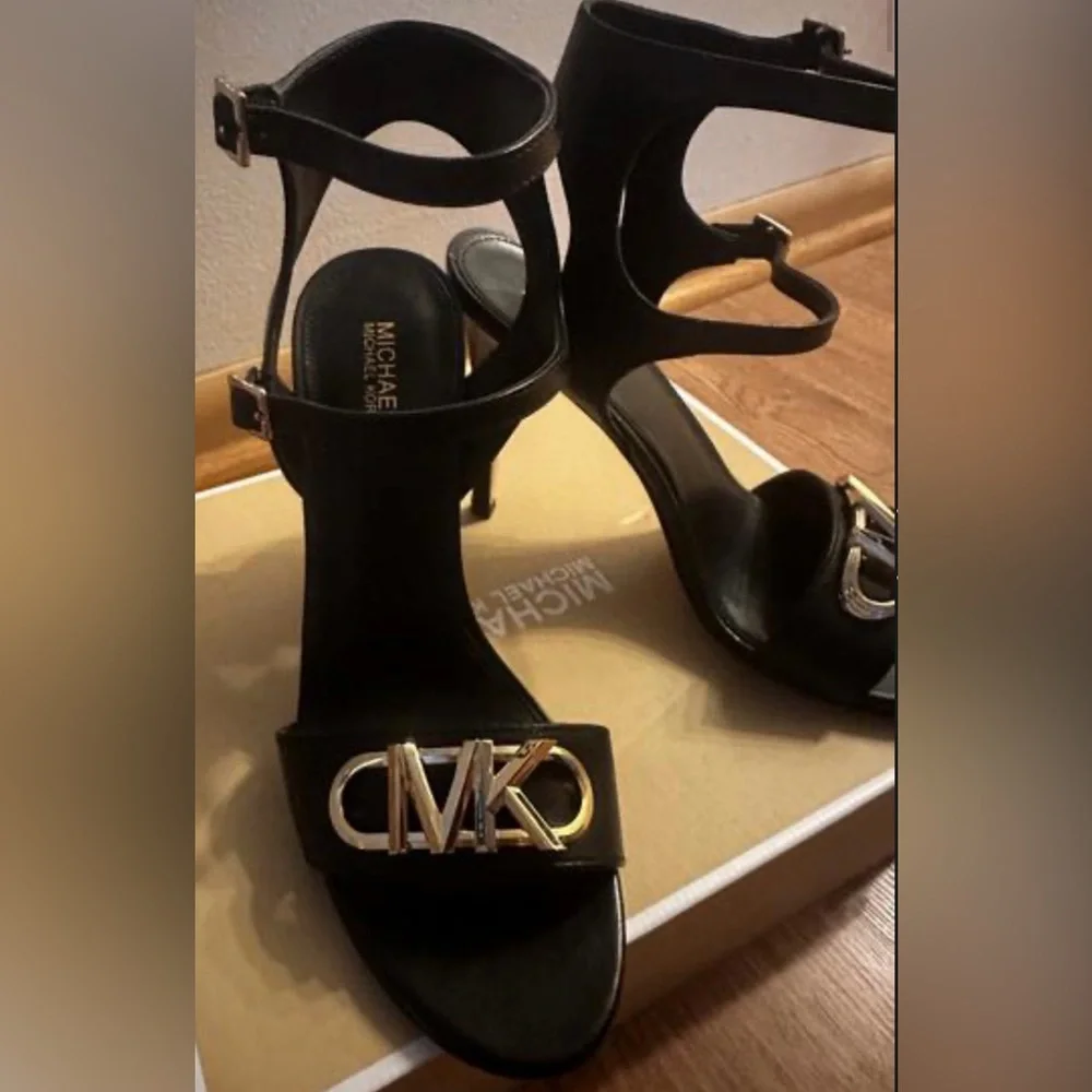 Michael Kors Black Women's Sandals - Picture 4 of 7